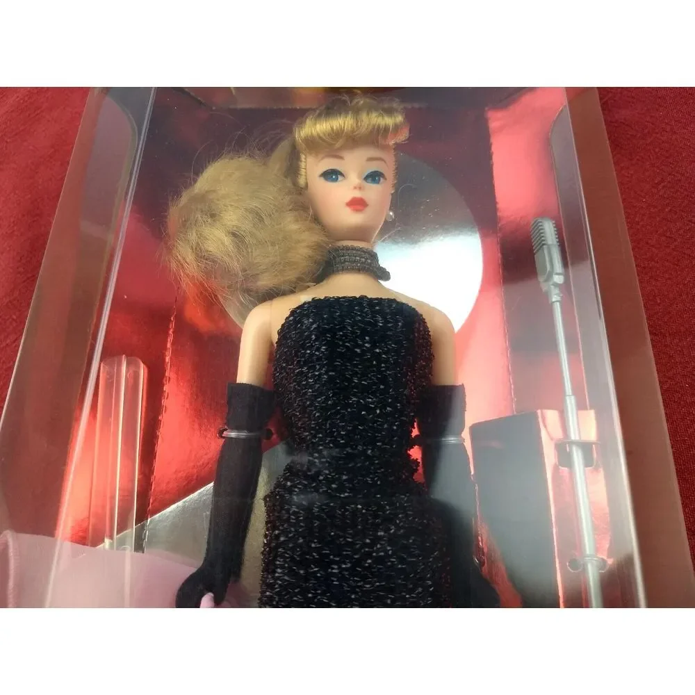 SOLO IN THE SPOTLIGHT BARBIE 1994 Special Edition 1960 Reproduction Mattel 13534